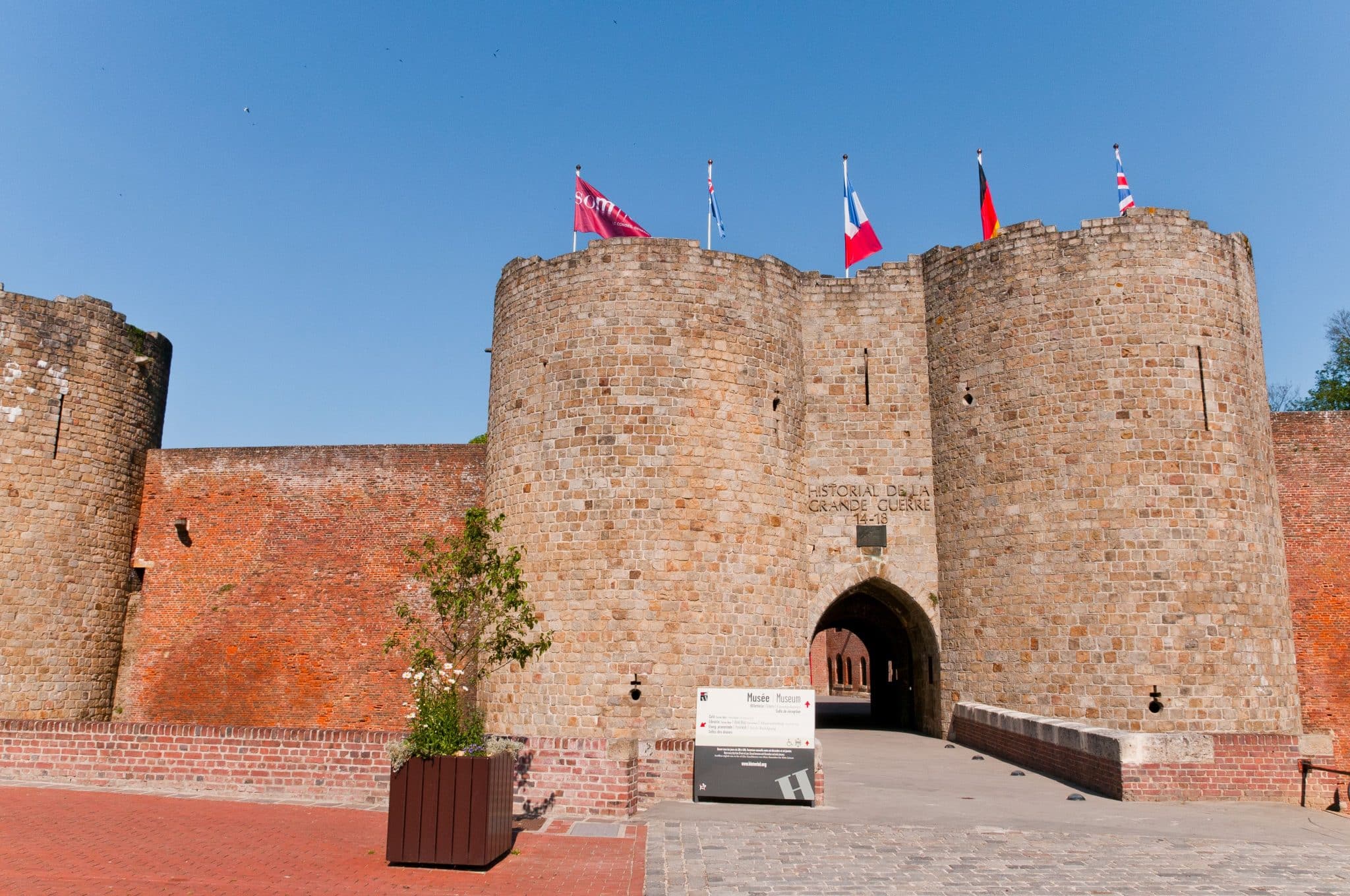 AdobeStock 23407193 historial peronne scaled