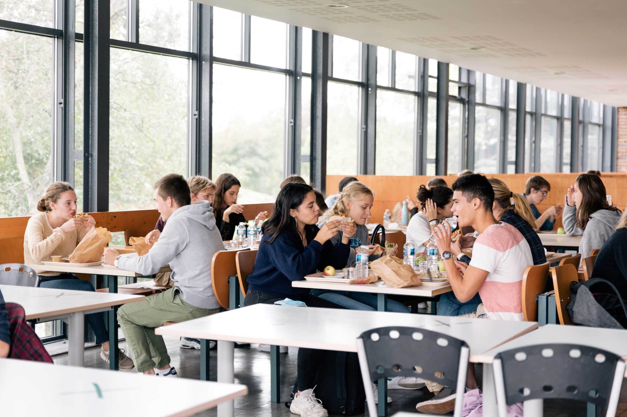 Crous Resto U st leu © Teddy Henin scaled